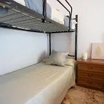 Apartamento [via Crispi] Grande E Comodo In Zona Tranquilla.